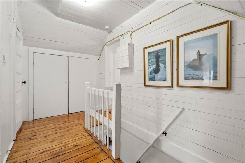 Located in one of Newport's most desirable and walkable - photo 23