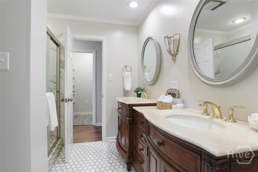 Welcome to this beautiful, spacious home in the prestigious - photo 26