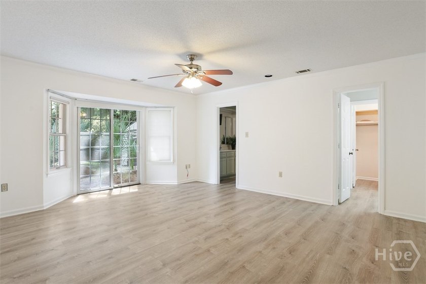 Welcome to this beautiful, spacious home in the prestigious - photo 32