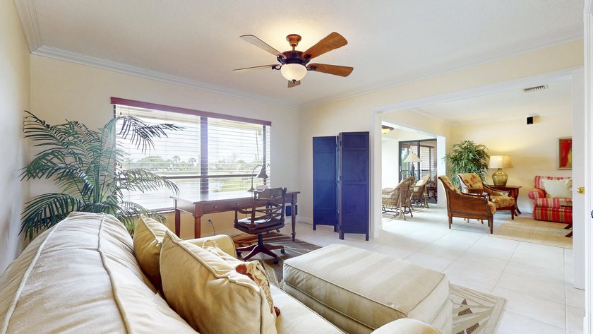 Immaculate lakeside 2nd floor 3-bedroom, 2-bathroom condo in - photo 32