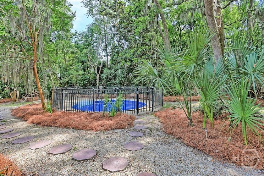 Welcome to this beautiful, spacious home in the prestigious - photo 44