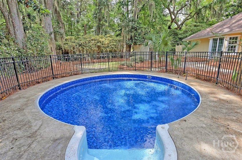Welcome to this beautiful, spacious home in the prestigious - photo 46