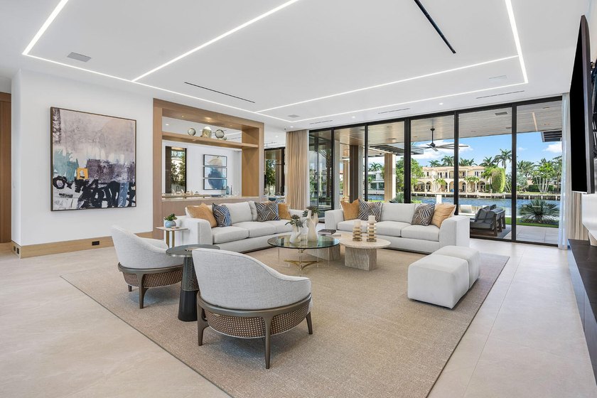 Experience a new pinnacle of luxury in this recently completed - photo 7