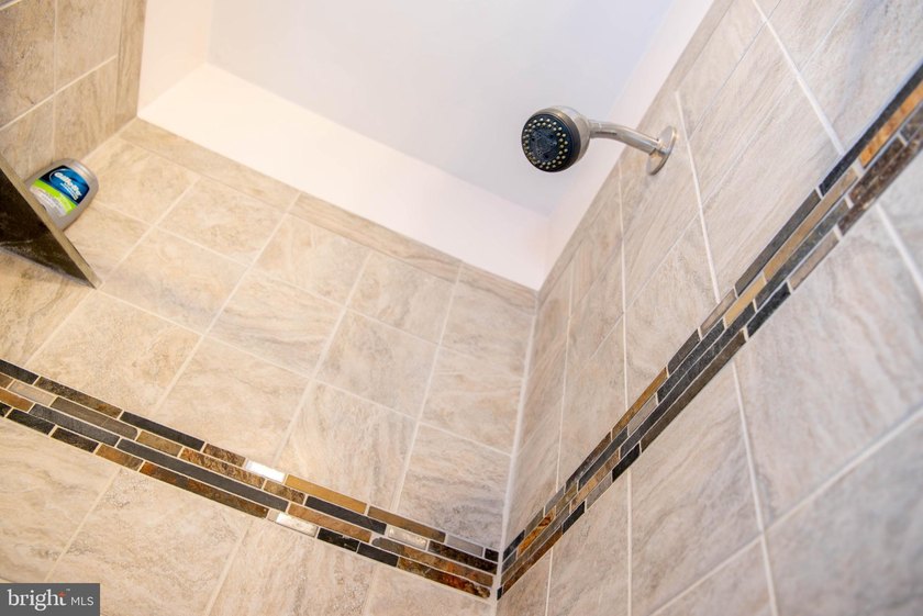 Bring your vision to this 1-bedroom, 1-bath chalet in the - photo 19