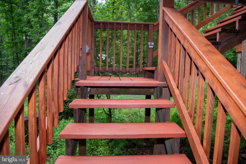 Bring your vision to this 1-bedroom, 1-bath chalet in the - photo 33