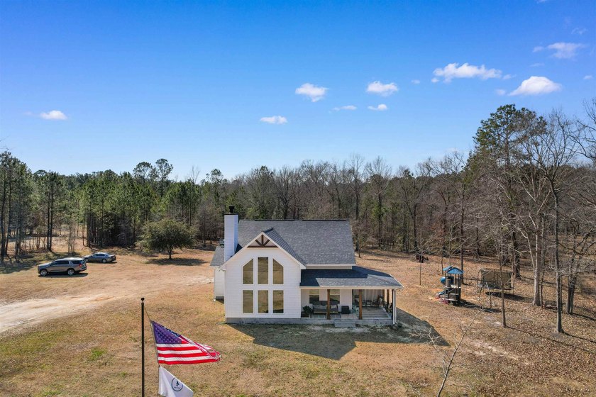 Experience the lowcountry lifestyle at 131 Rhodus Avenue, a - photo 34