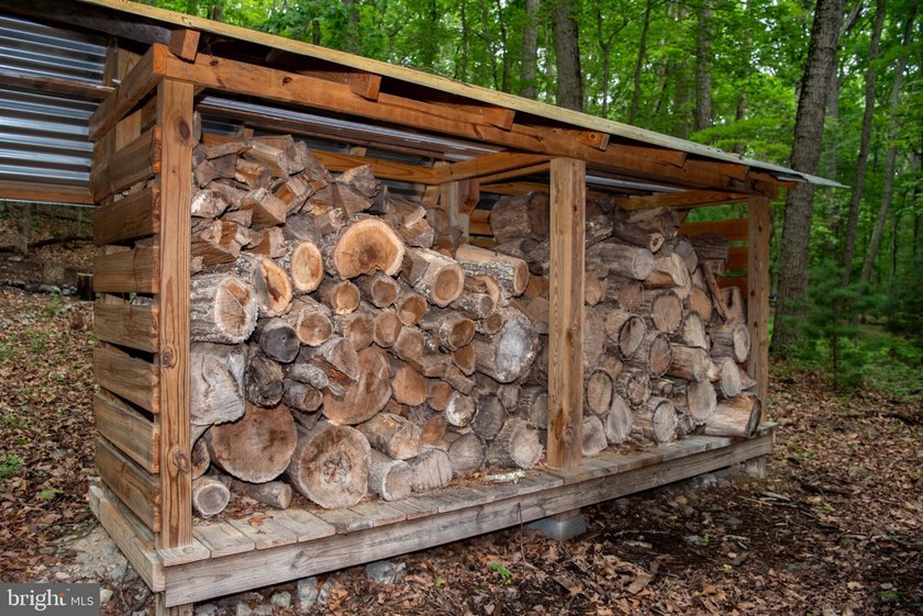 Bring your vision to this 1-bedroom, 1-bath chalet in the - photo 48