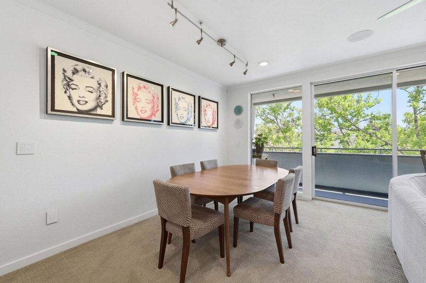 Absolutely stunning 1,563 sq. ft. condo in the heart of Downtown - photo 13