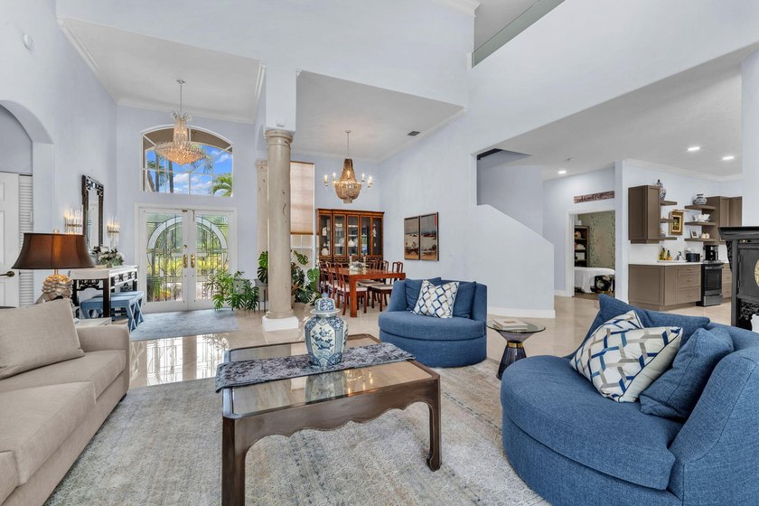 Circular drive sets the tone for this thoughtfully designed home - photo 6
