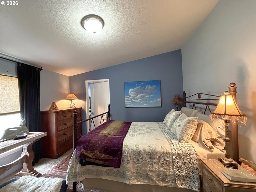 This spacious 1,620 sq ft manufactured home offers easy - photo 20