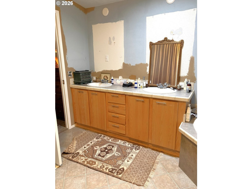 This spacious 1,620 sq ft manufactured home offers easy - photo 22