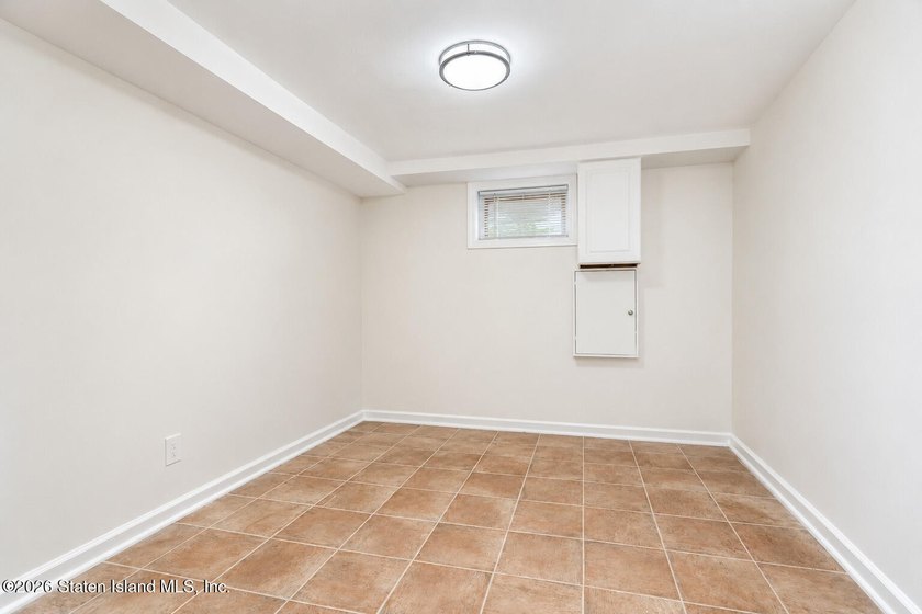 Rare opportunity to own a beautifully renovated property with - photo 26