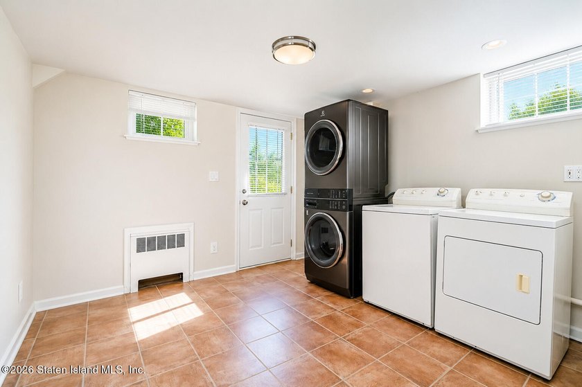 Rare opportunity to own a beautifully renovated property with - photo 28