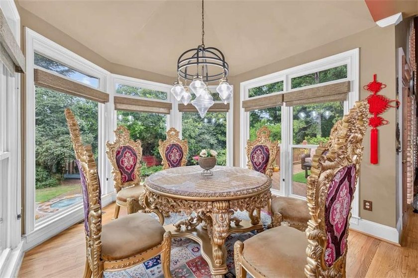 Exceptional Luxury Home with Resort-Style Pool in Sought-After - photo 29