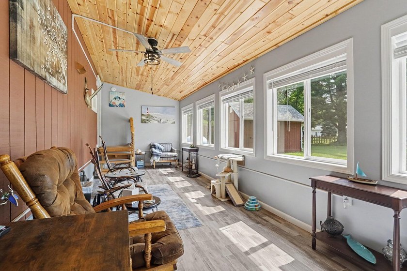 Meticulously maintained 2-bedroom, 1.5-bath waterfront home on - photo 6