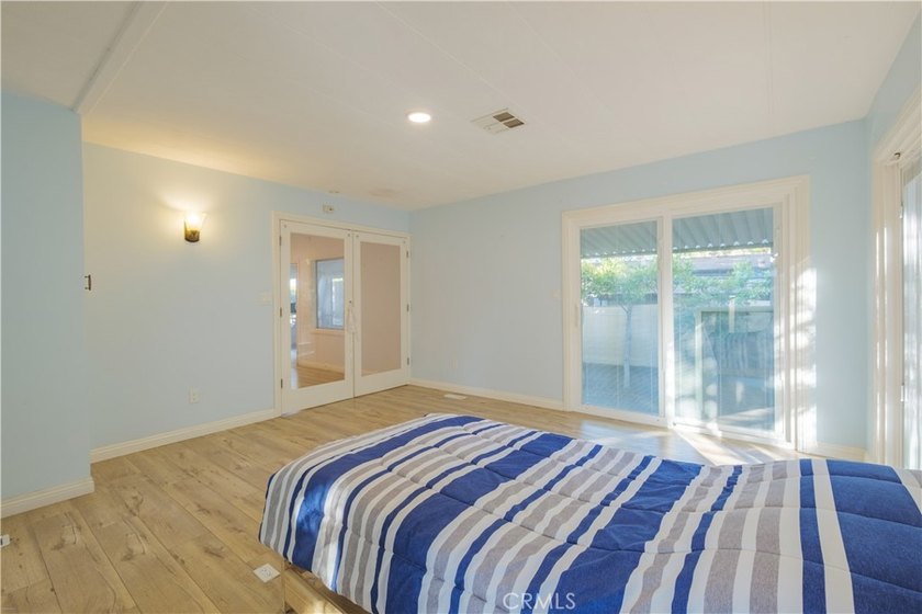 This beautiful home is located in the desirable Skyline mobile - photo 17