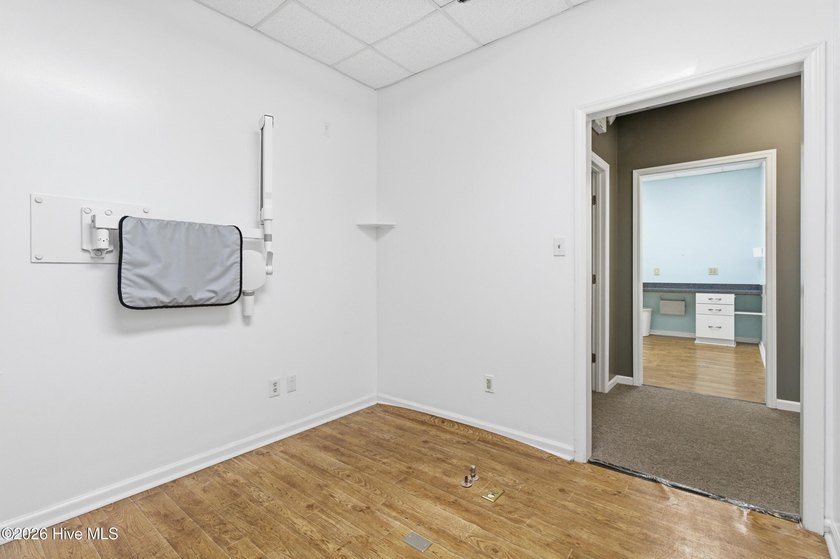 Prime Turnkey Dental Medical Opportunity With High Visibility - photo 19