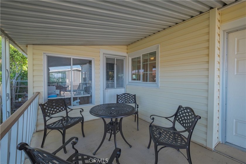 This beautiful home is located in the desirable Skyline mobile - photo 20