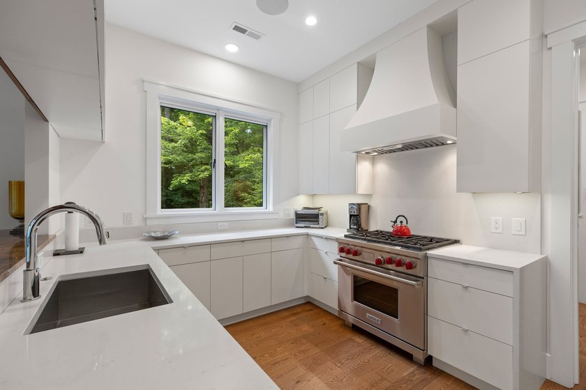 Redesigned and completely renovated in 2020, this extraordinary - photo 25