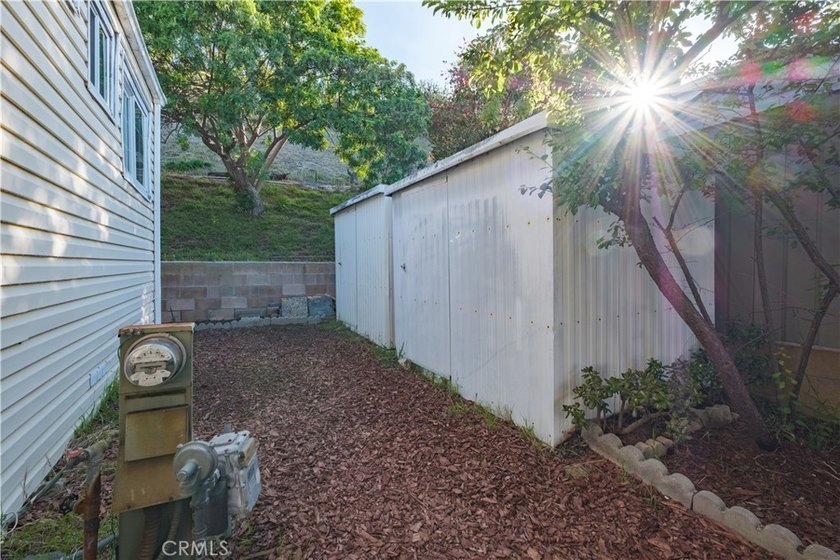 This beautiful home is located in the desirable Skyline mobile - photo 25