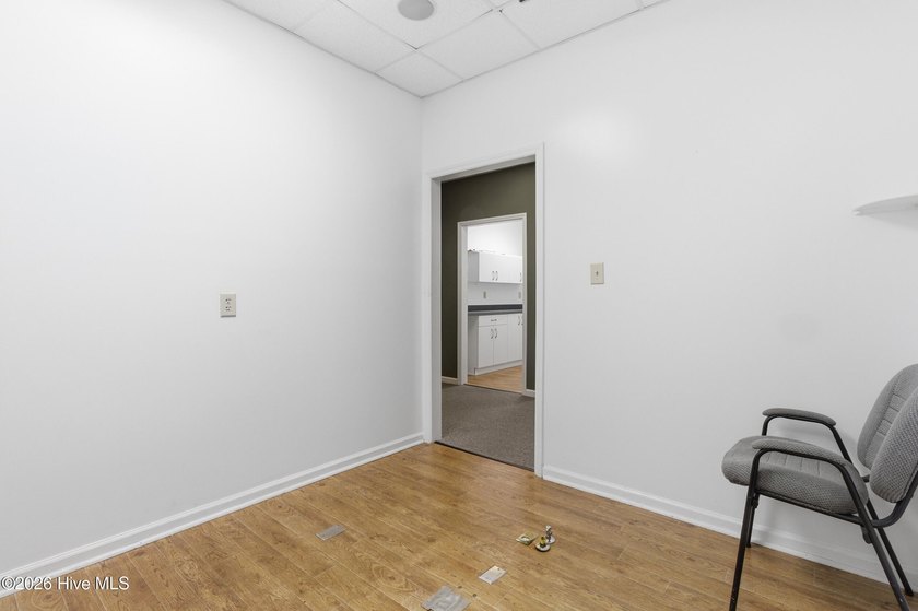 Prime Turnkey Dental Medical Opportunity With High Visibility - photo 28