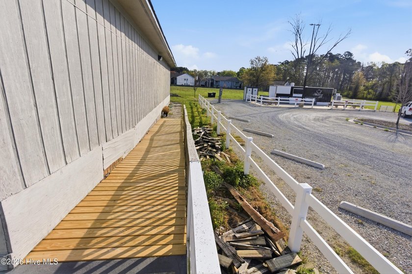 Prime Turnkey Dental Medical Opportunity With High Visibility - photo 34