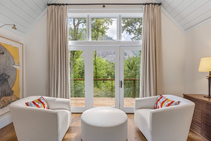 Redesigned and completely renovated in 2020, this extraordinary - photo 45