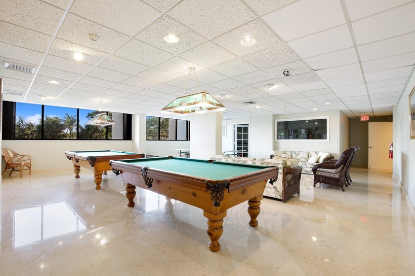 Welcome to Unit 605, a rare high-floor, south-facing - photo 26