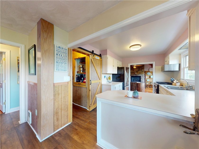 Enjoy the best of Seneca Lake living on the desirable west side - photo 26