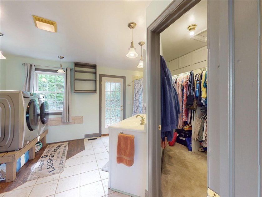 Enjoy the best of Seneca Lake living on the desirable west side - photo 34