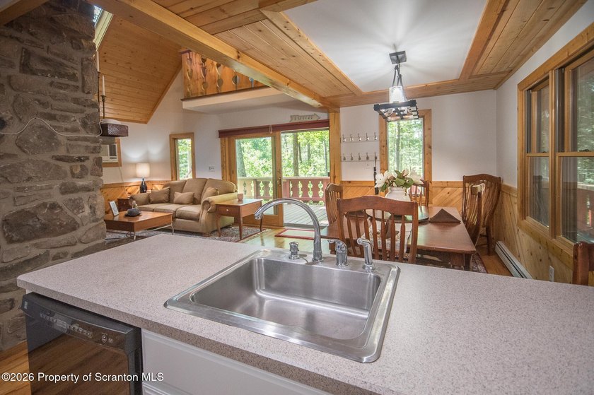 Lake Community Chalet--Pride of ownership throughout. This - photo 14