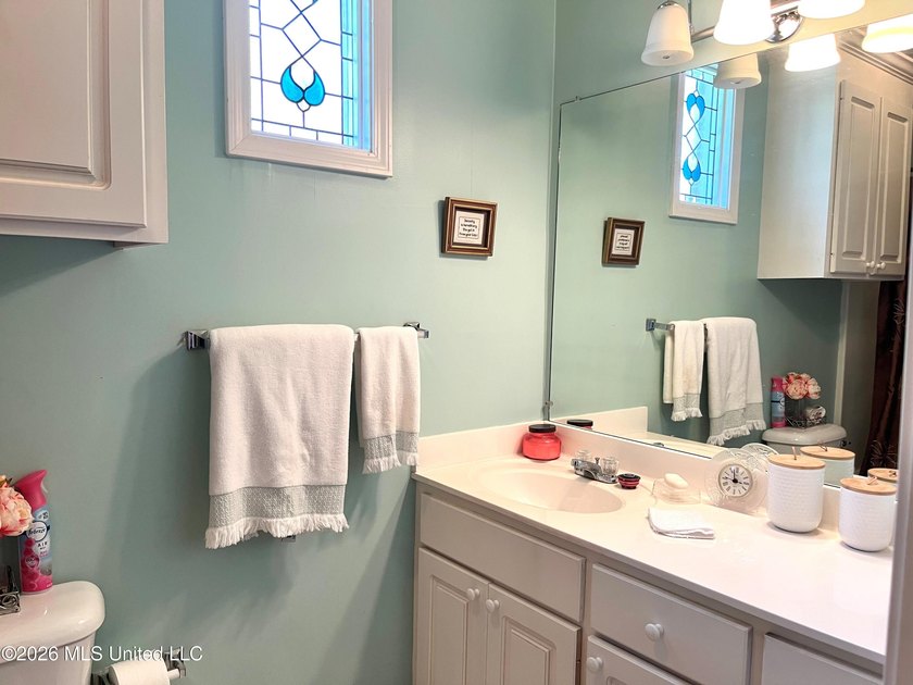 This property has so much to offer: a spacious cul-de-sac lot - photo 14