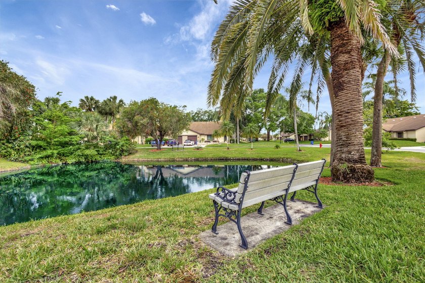 Charming 2-bedroom, 2-bathroom home located in a well-maintained - photo 24