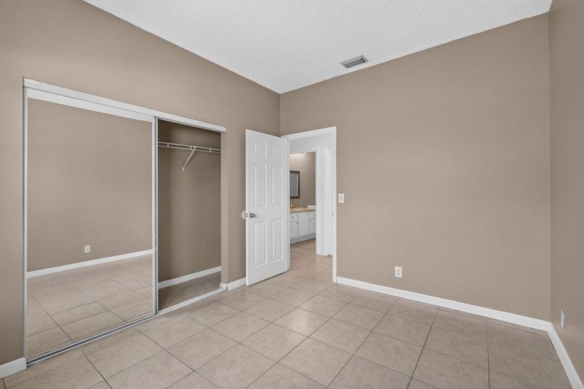 What a value! Solid CBS construction, 3 bedrooms, 2 baths plus 1 - photo 33