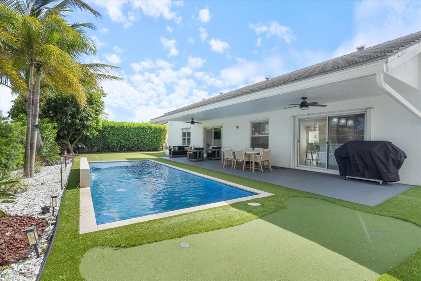Stunning updated spacious 4 bed/2 bath pool home in gated - photo 39