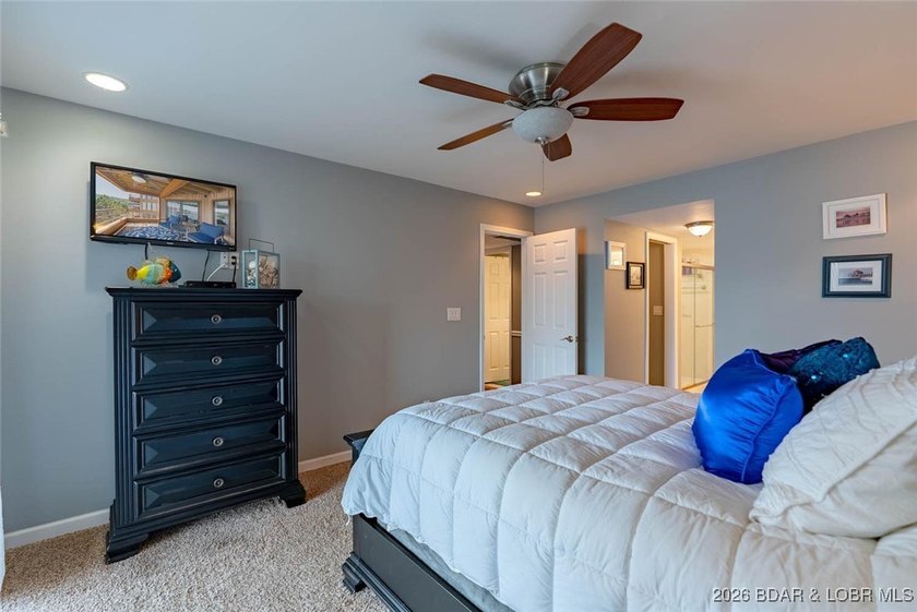 Check this beauty out! This well-cared-for, urn-key unit - photo 22