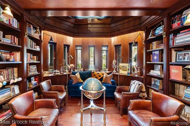 A once-in-a-lifetime opportunity to own a spectacular lakefront - photo 6