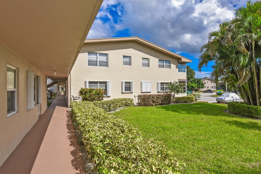 Step into this beautifully bright and spacious first-floor - photo 3