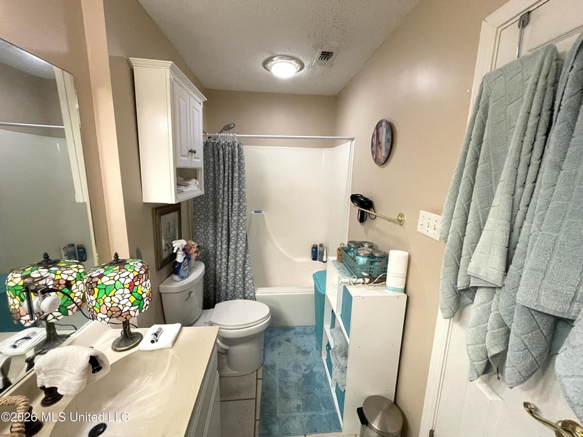 Great brick home located in the Edgewater Estates Subdivision - photo 15