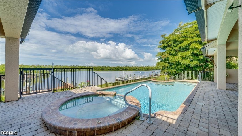 Exceptional Waterfront Luxury in Exclusive Jonathan Harbour! - photo 31