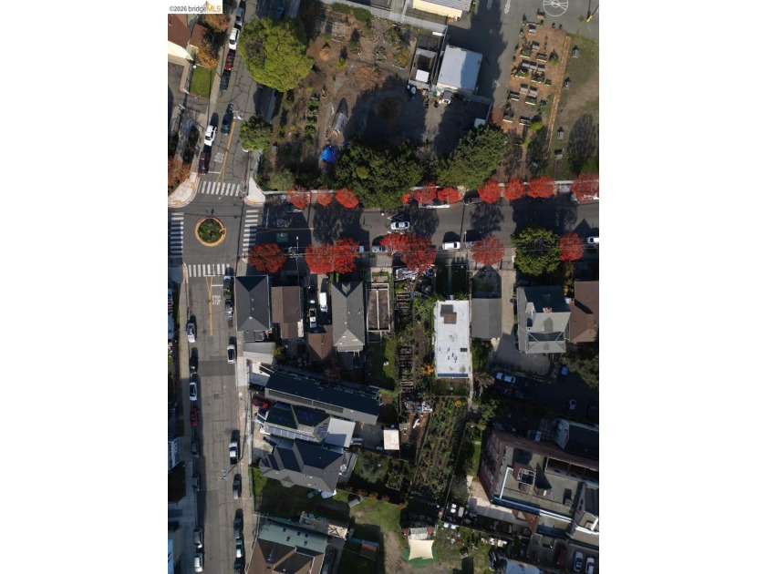 This is a build-ready lot, already zoned for a duplex, with - photo 7
