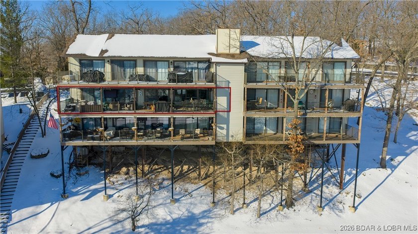 Beautifully updated waterfront condominium with stunning lake - photo 22