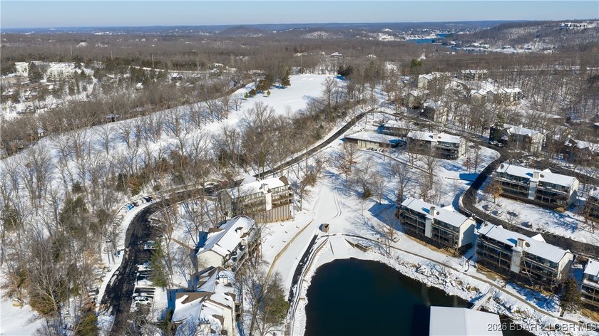 Beautifully updated waterfront condominium with stunning lake - photo 36