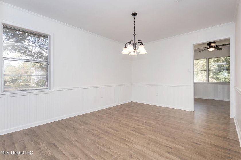 Enjoy waterfront living on the bayou in Gautier, conveniently - photo 41