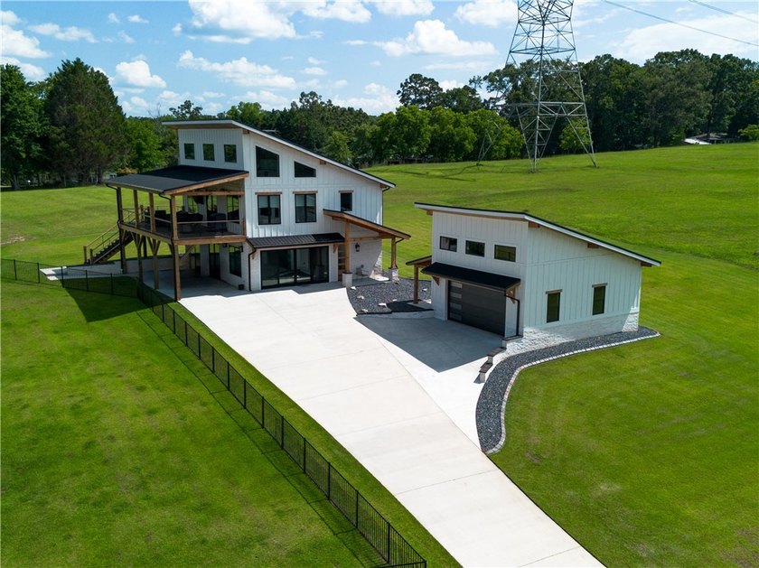 Experience Luxury Lake Living on Lake Keowee This unique - photo 42