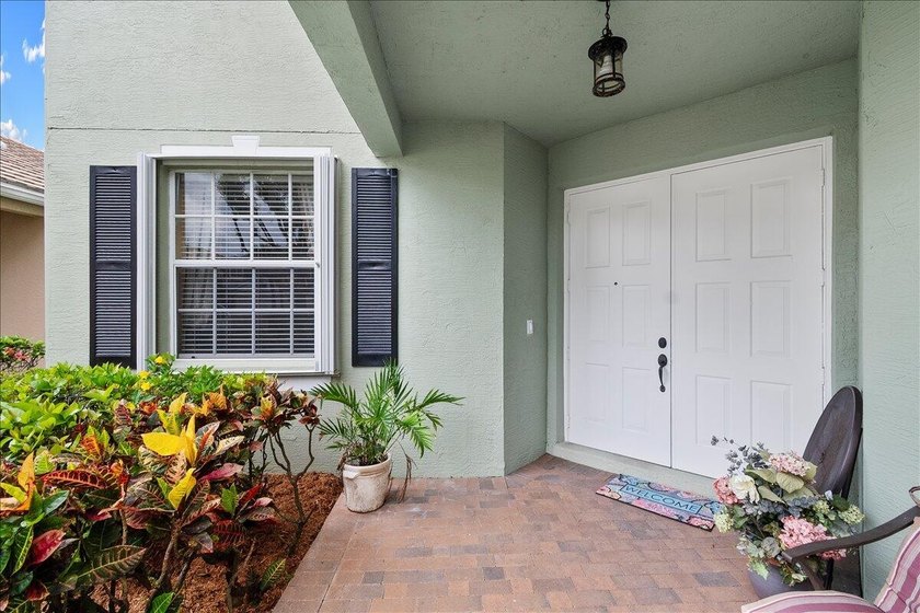 Welcome home to this beautifully maintained two-story lakefront - photo 3