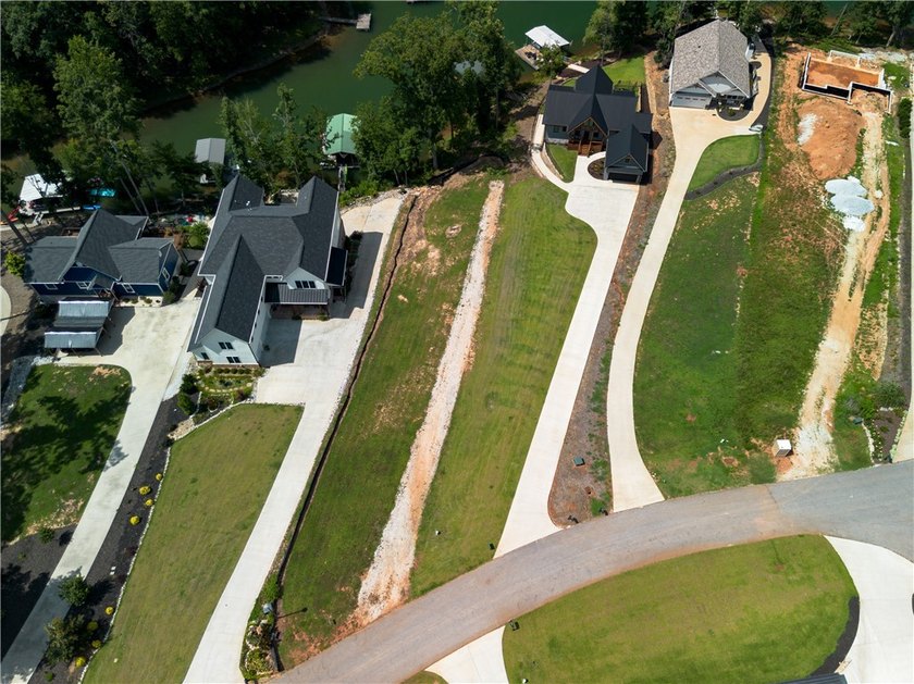 Experience Luxury Lake Living on Lake Keowee This unique - photo 44