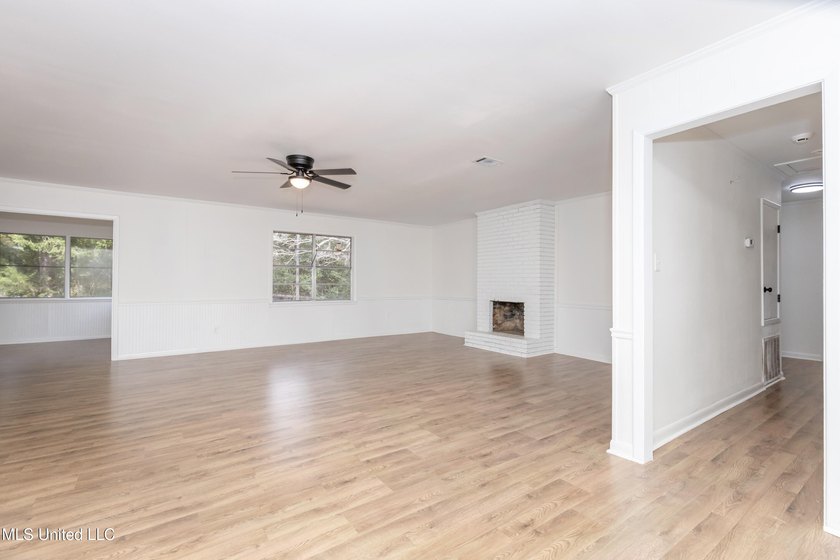 Enjoy waterfront living on the bayou in Gautier, conveniently - photo 47