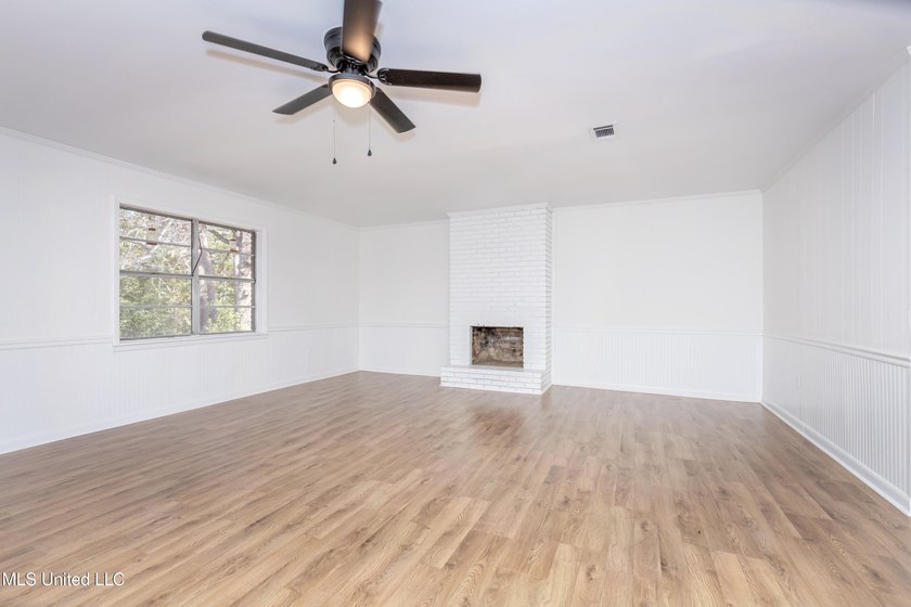 Enjoy waterfront living on the bayou in Gautier, conveniently - photo 50