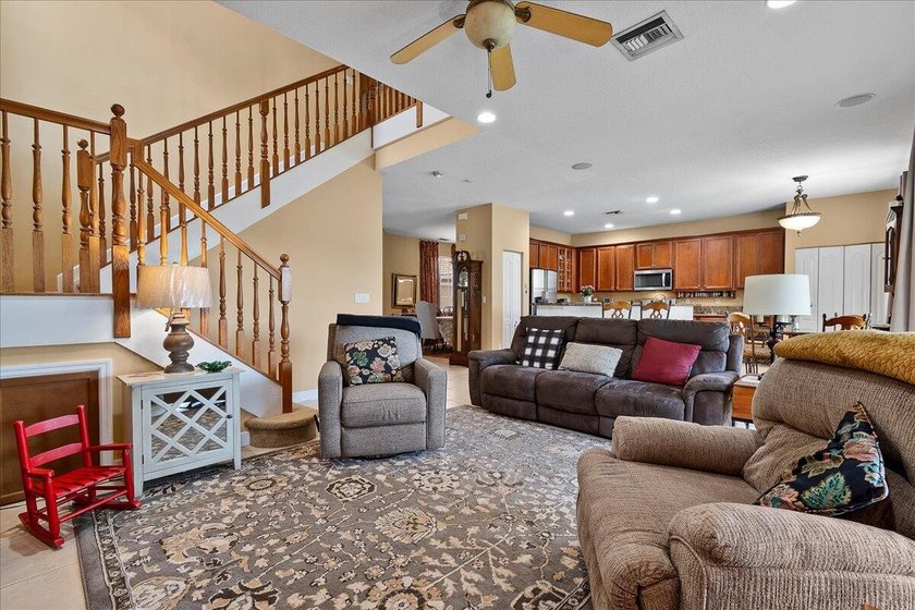 Welcome home to this beautifully maintained two-story lakefront - photo 10